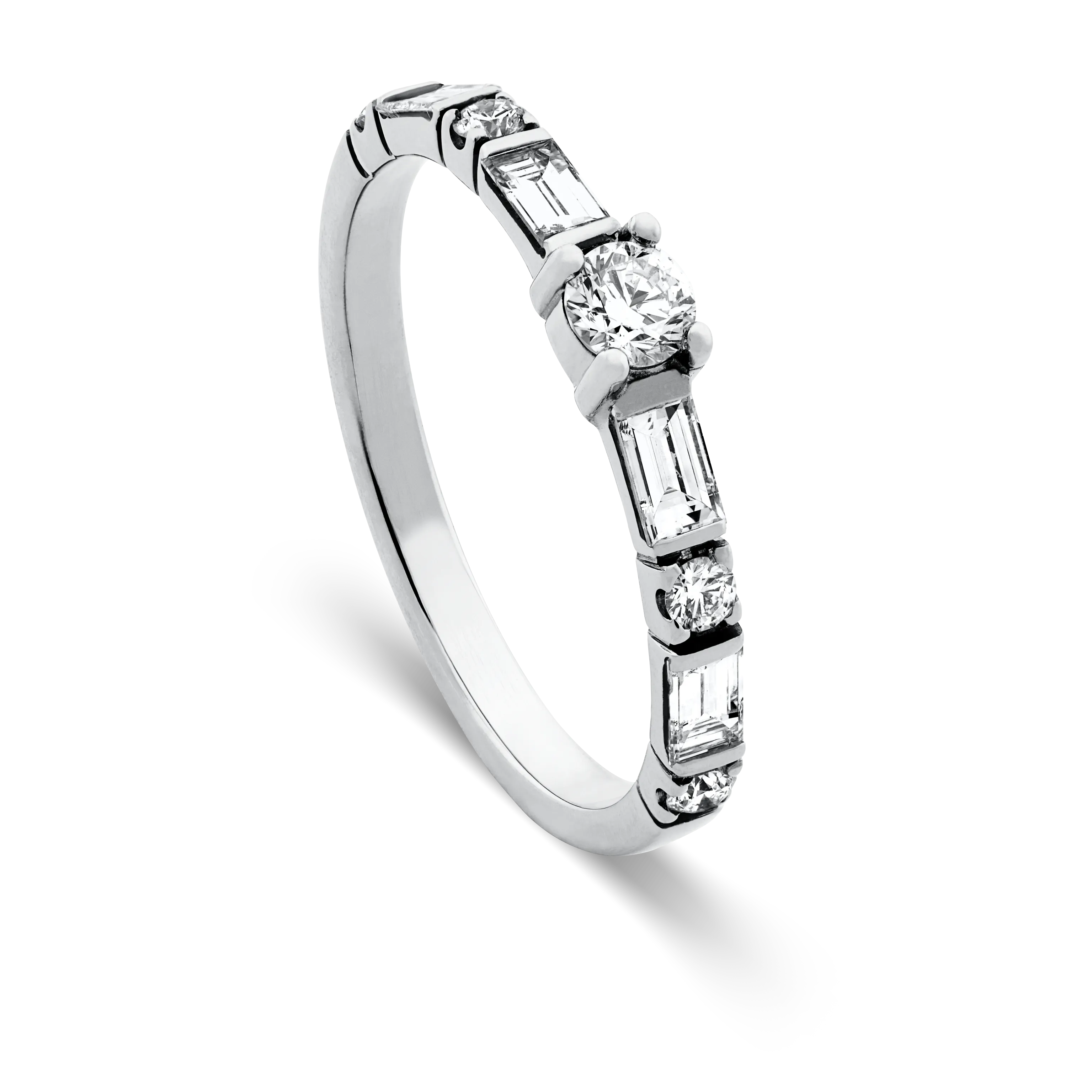 Diamond ring R.1