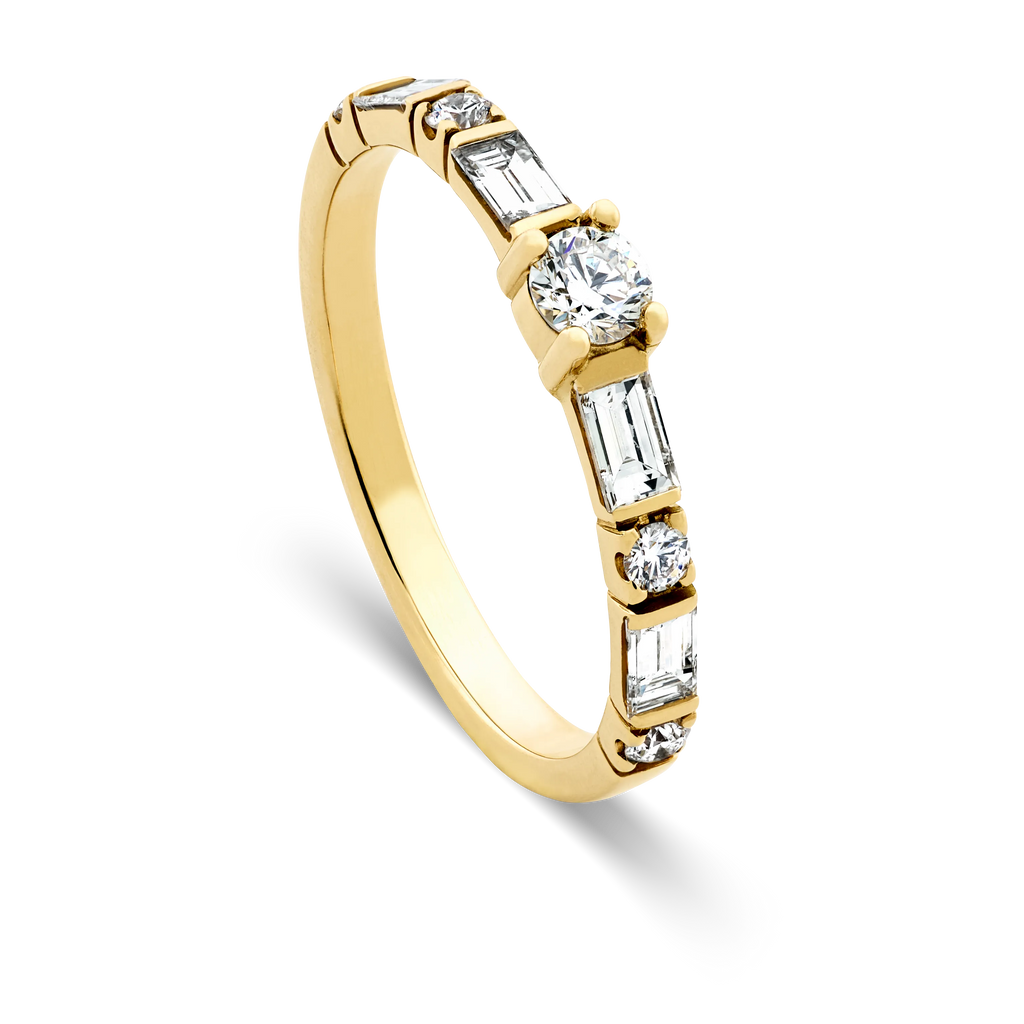 Diamond ring R.1