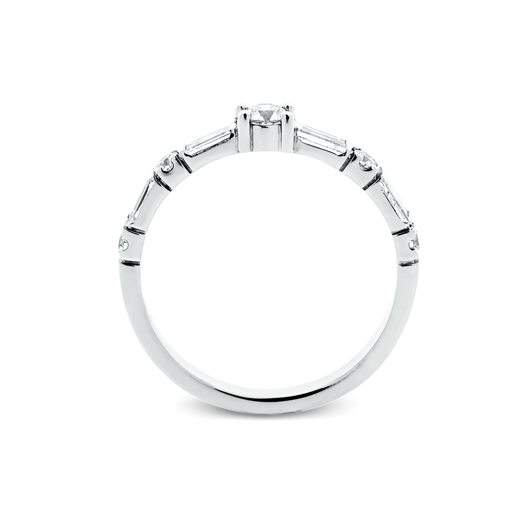 Diamond ring R.1