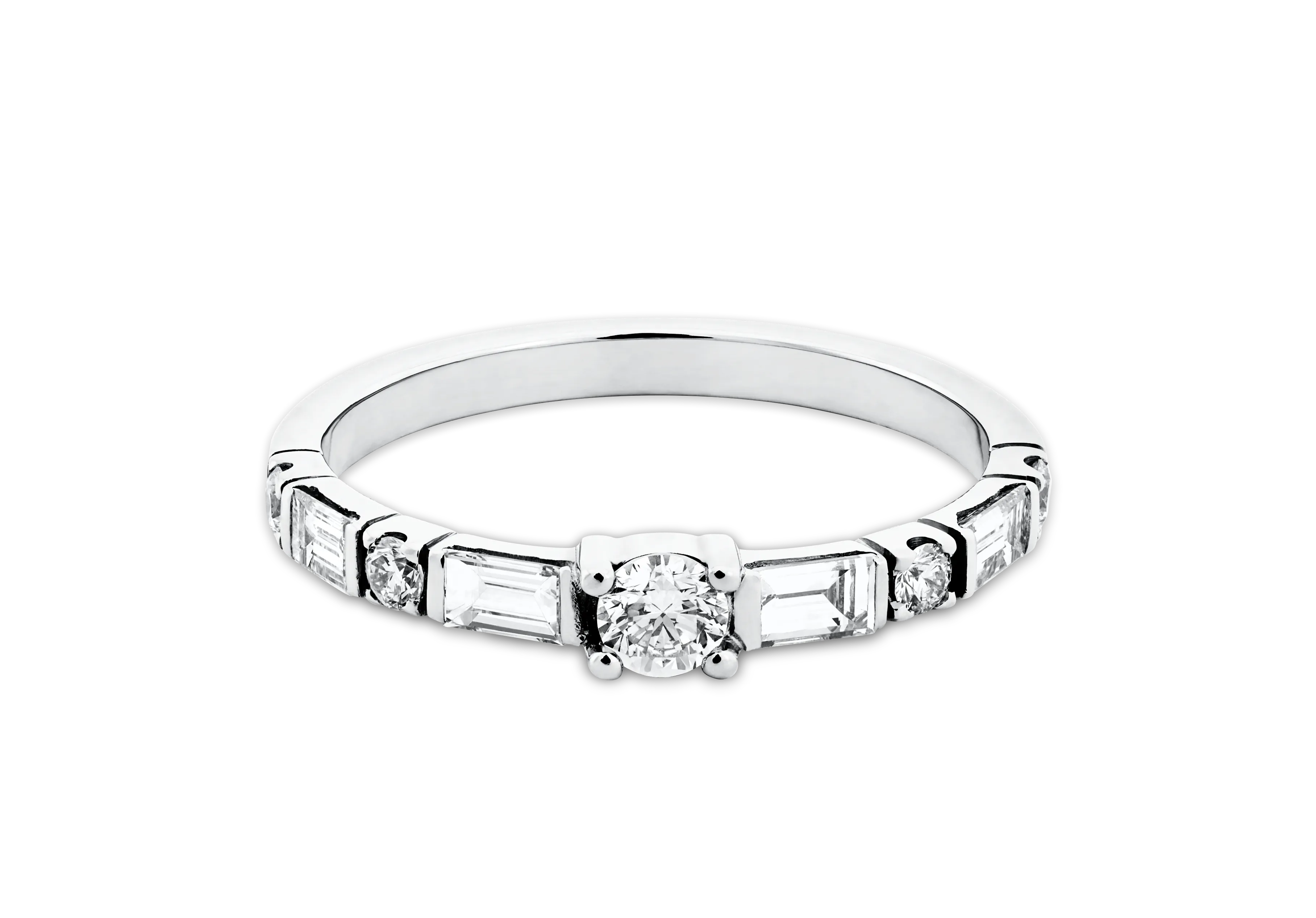 Diamond ring R.1